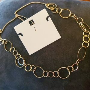 Goldtone Texture Intertwined Hoop Necklace. NWT.